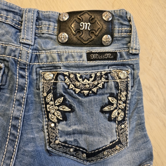 Girls Miss Me Size 10 Shorts - Picture 3 of 5